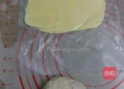 蝴蝶酥的做法图解1