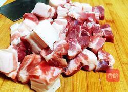 东北红烧肉的做法图解1
