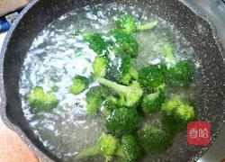 粤式—西兰花炒虾仁的做法图解5