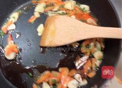 爽口炝拌莴笋的做法图解5