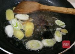 菜椒炒鱿鱼的做法图解5