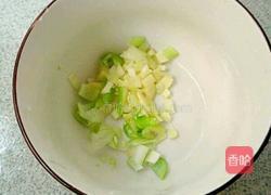 香菇爆炒西蓝花的做法图解6