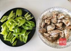 辣椒炒肥肠的做法图解5