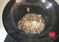 辣椒炒肥肠的做法图解10