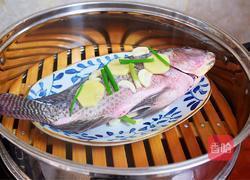 【正月十五闹元宵】家常清蒸罗非鱼的做法图解7
