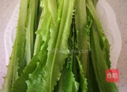 素扒油麦菜的做法图解1