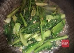豆豉炒苦麦的做法图解5