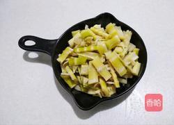 泡椒笋子炒肉片的做法图解3