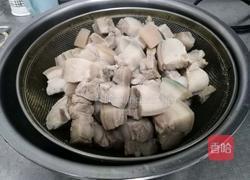 荔浦芋头红烧肉的做法图解3