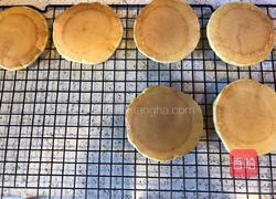 奶油草莓松饼的做法图解9