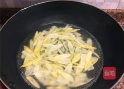 霍香竹笋小炒肉的做法图解4
