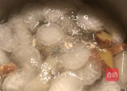 斗枪鱼&萝卜鱼汤的做法图解2