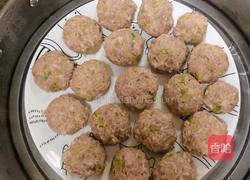  蒸香芹藕丁肉丸的做法图解8