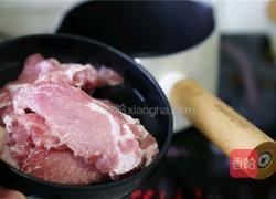 大葱肉段烧大闸蟹的做法图解2