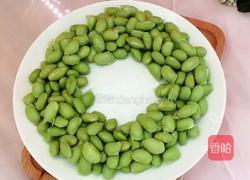 肉末蒸毛豆的做法图解1