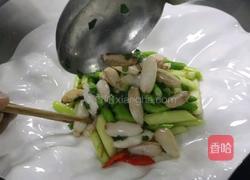 应季香草蟹钳芦笋的做法图解3