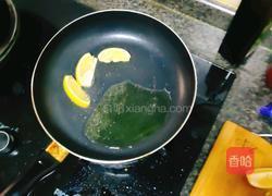 柠檬煎鱼配午方的做法图解4