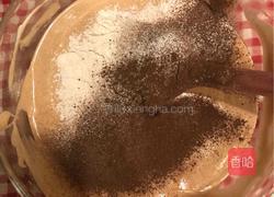 圣诞帽草莓杯子蛋糕的做法图解9