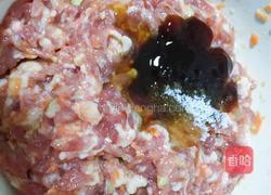 炸肉丸子的做法图解3