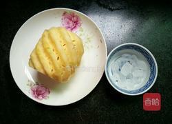 糖水菠萝的做法图解1