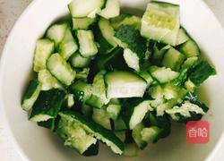 素拍黄瓜的做法图解1