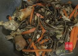 茶树菇焖鸡肉的做法图解6