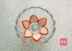 草莓奶昔的做法图解2