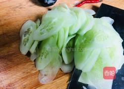 简单易学的黄瓜皮蛋汤的做法图解1