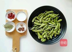 蒜泥毛豆的做法图解1