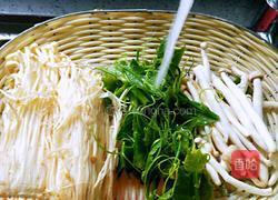 菌汤龙须菜的做法图解2