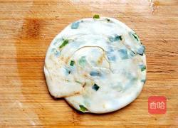 饺子皮葱油饼的做法图解15