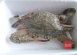 葱姜炒蟹的做法图解1