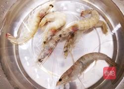 胡萝卜虾仁肉粉条包子的做法图解5