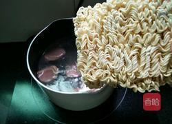 火腿肠鸡蛋青菜面的做法图解6