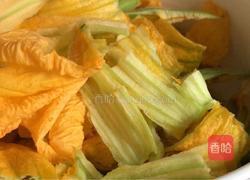 南瓜花冰糖小米粥的做法图解6