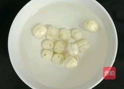 双米莲子排骨粥 (宝宝辅食）的做法图解1