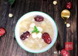 红枣莲子银耳汤的做法图解13