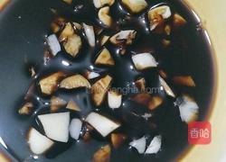 皮蛋内脂豆腐的做法图解2