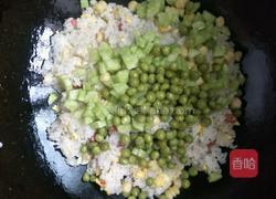 萌小鹿蛋炒饭的做法图解6