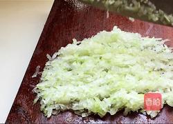 夏季祛湿 冬瓜猪肉馅儿饺子的做法图解2