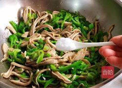 爽口尖椒炒肚丝的做法图解7