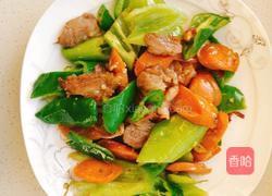 火腿辣椒炒肉的做法图解3