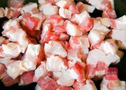 红烧肉炖土豆的做法图解2