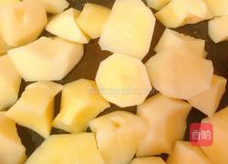 家常排骨炖土豆的做法图解5