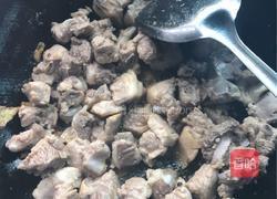 土豆烧排骨的做法图解6