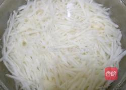 凉拌酸辣土豆丝的做法图解3