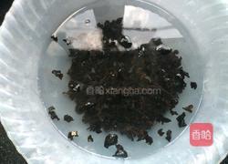 凉拌黑木耳的做法图解1