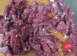丝瓜炒肉的做法图解2