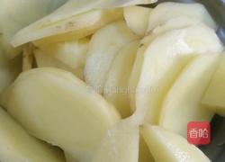 青辣椒炒土豆片的做法图解2