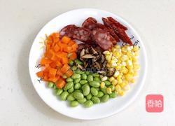 腊肠时蔬焖饭的做法图解2